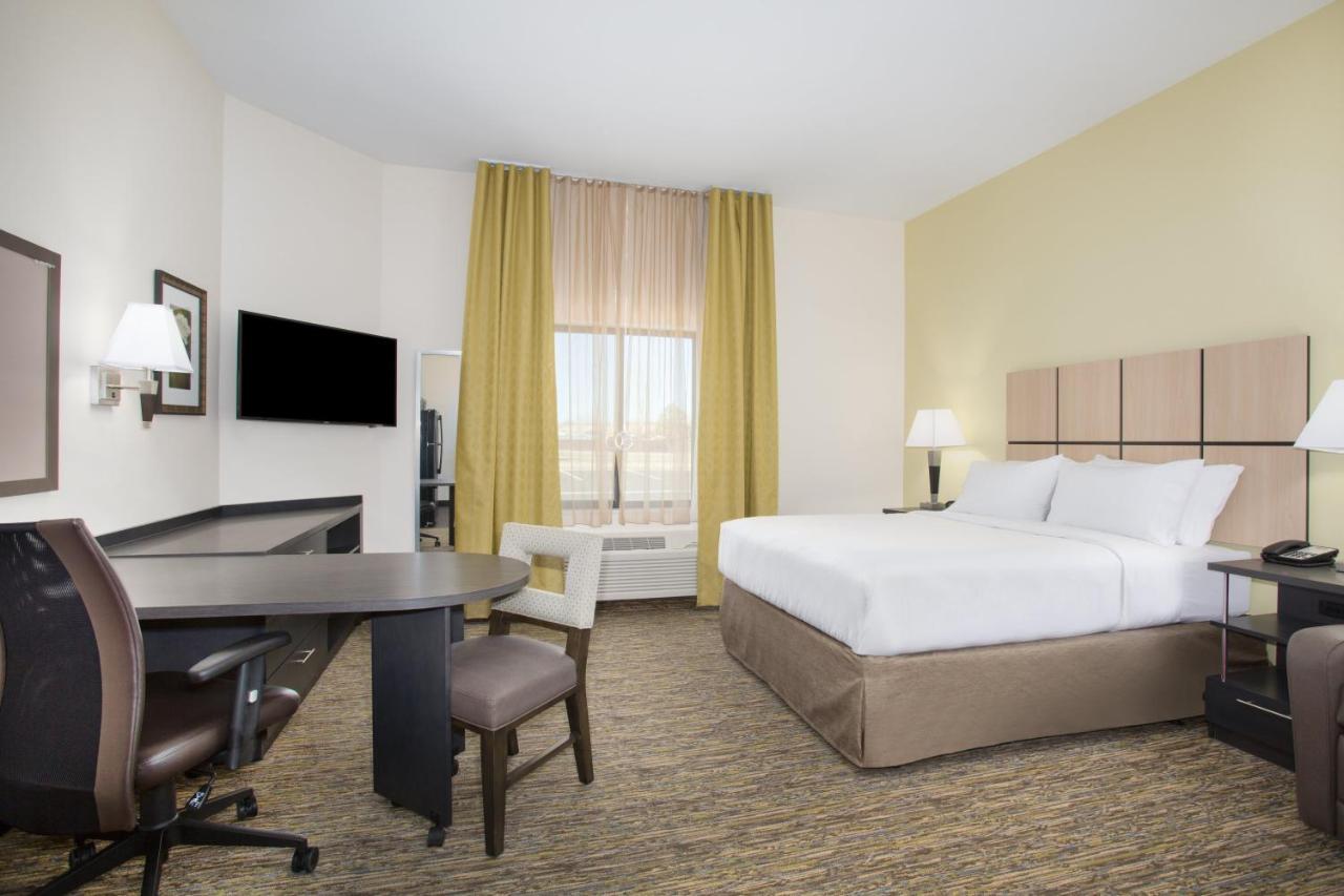 Candlewood Suites Pueblo By Ihg Exterior foto